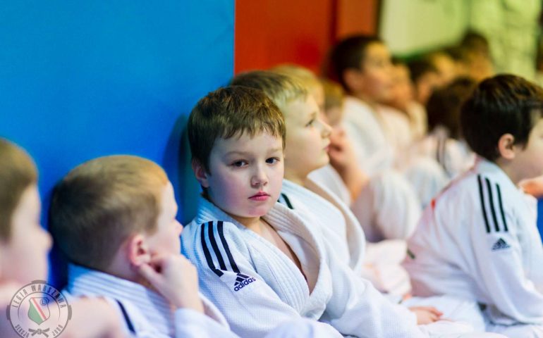 Dlaczego warto zapisać dziecko na judo?